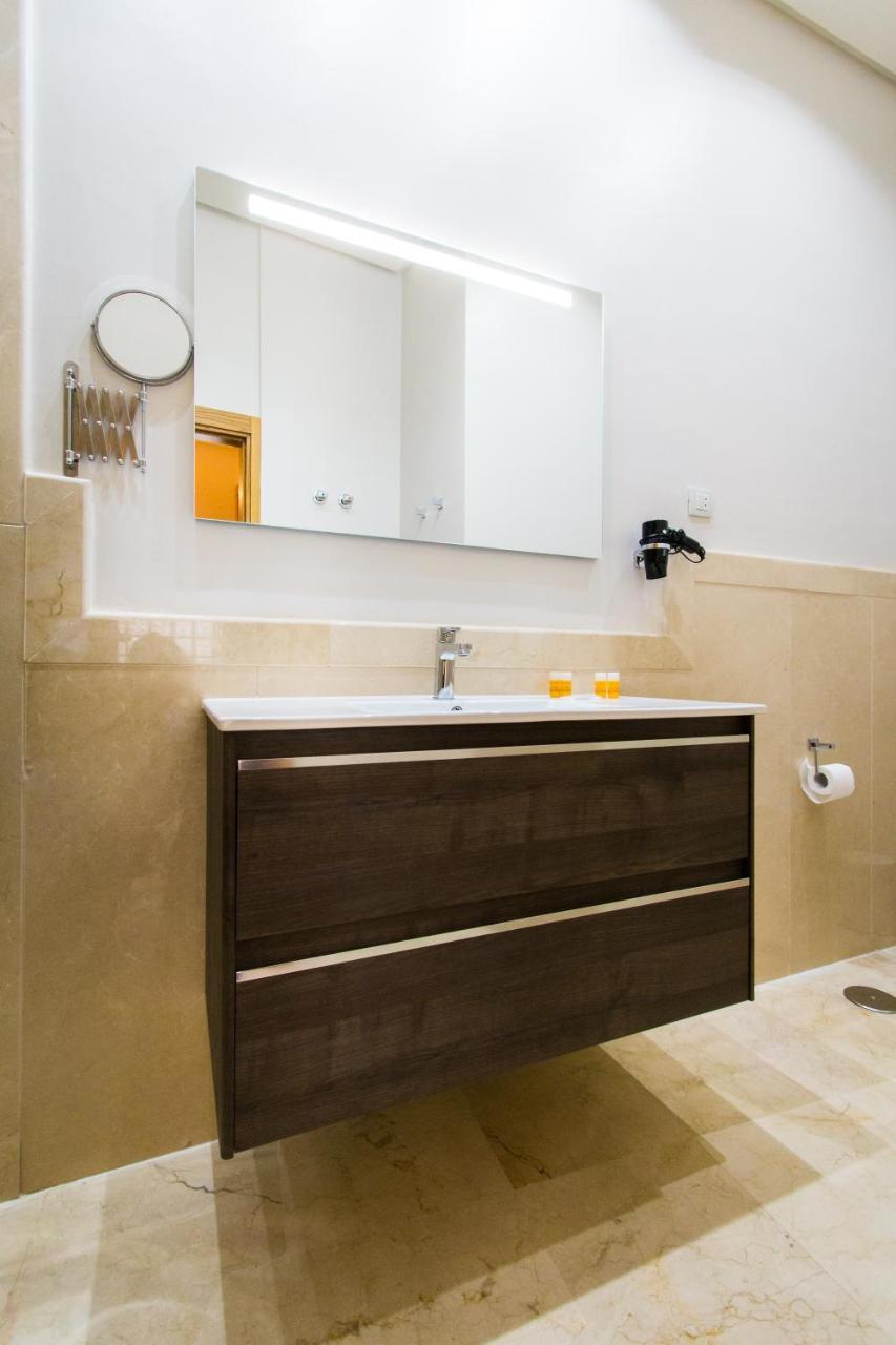 Holidays2Malaga Junto Catedral Apartment Exterior foto